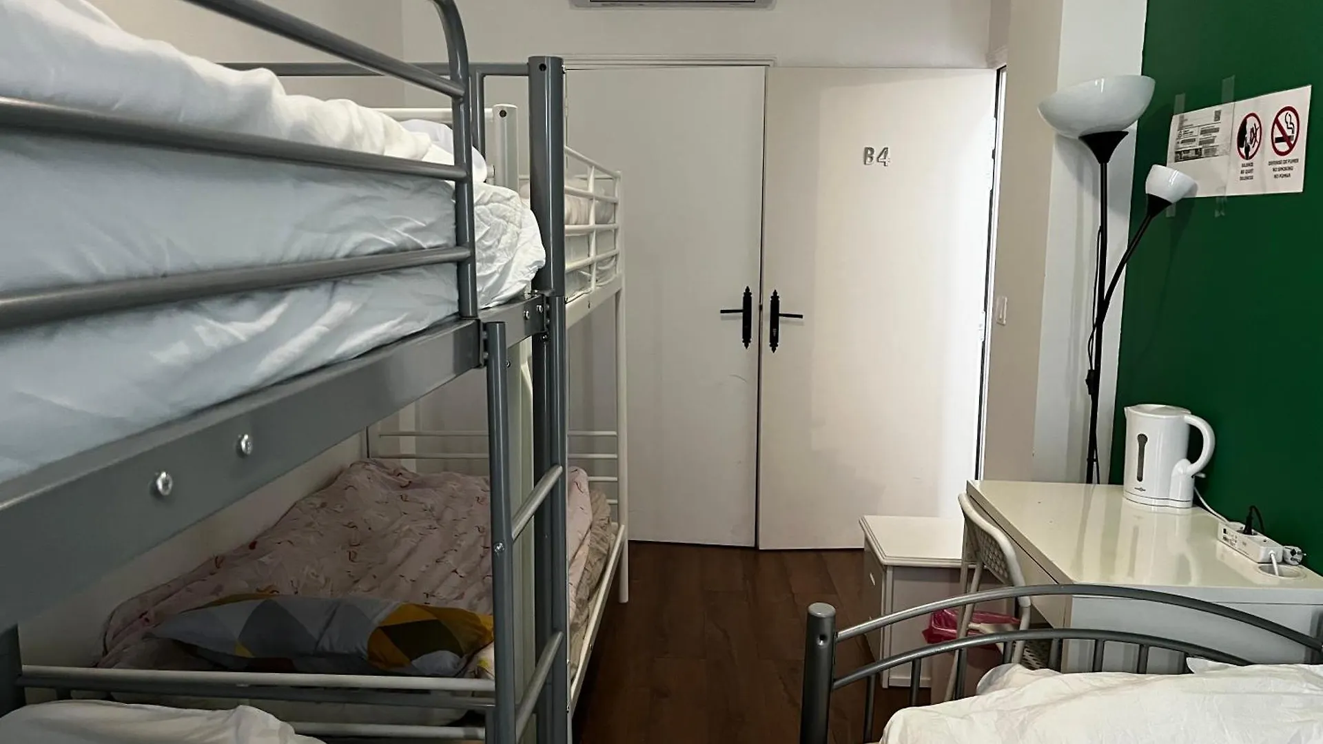 Hostel Chez Mia Paris