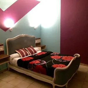 De La Fourche Hotel