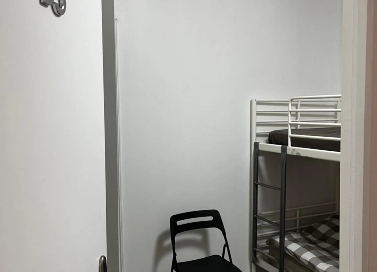 Chez Mia Paris Hostel France