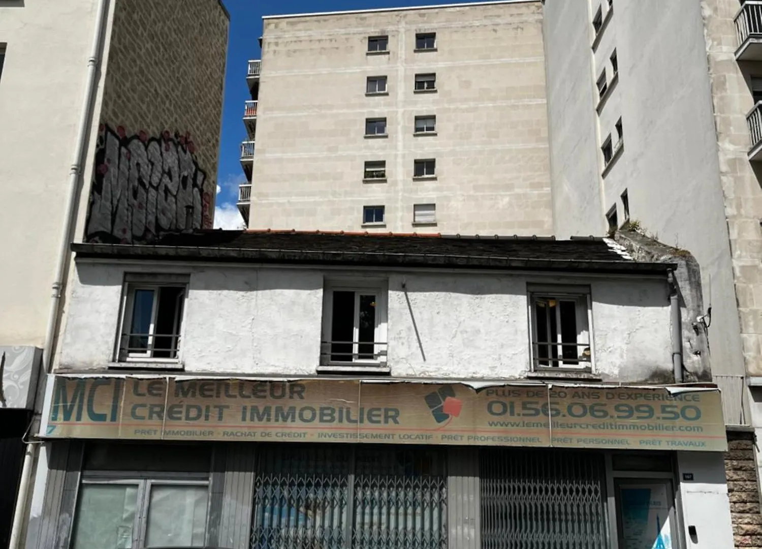 Chez Mia Paris Hostel